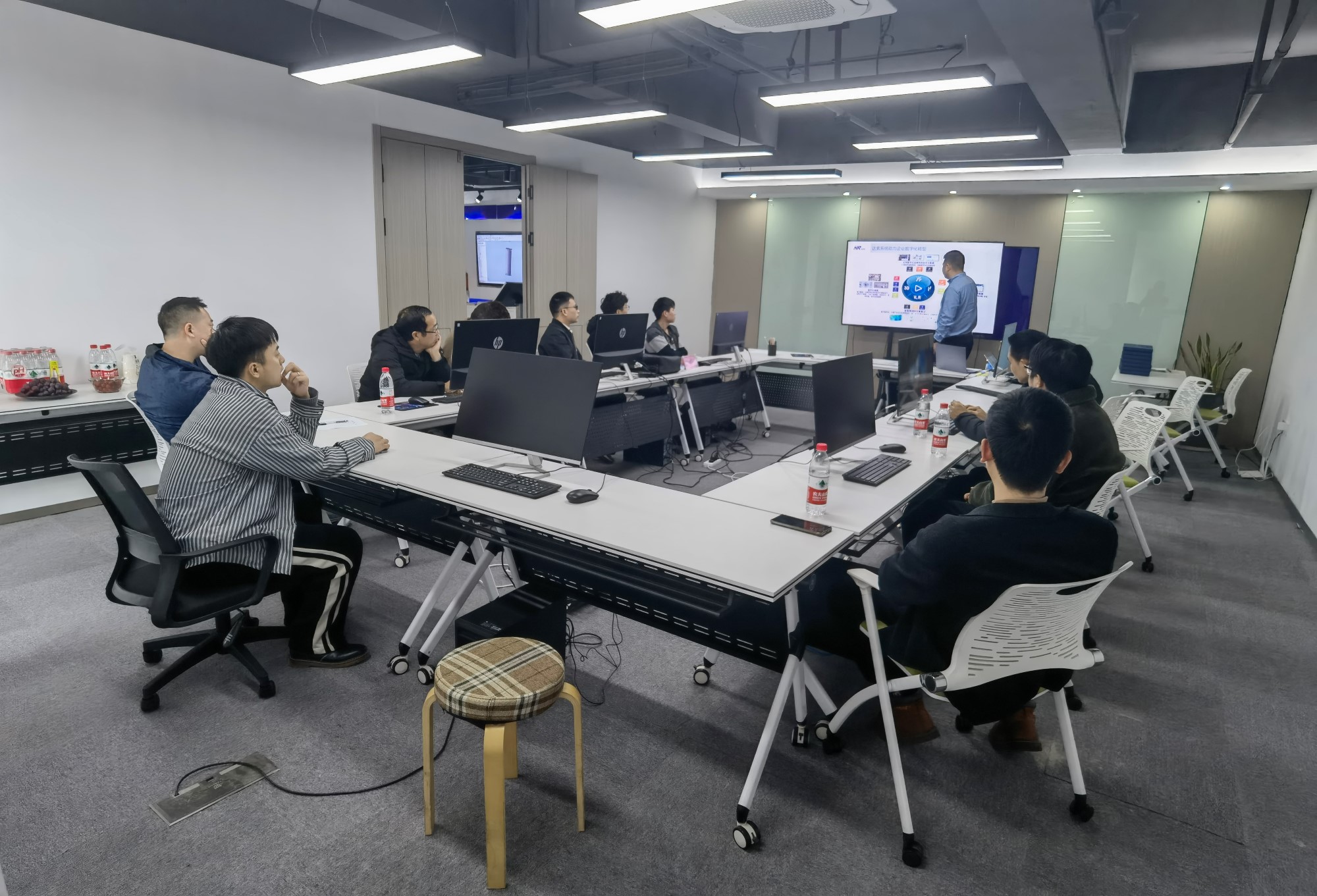 1742287593734697.jpg 1742287593734697.jpg